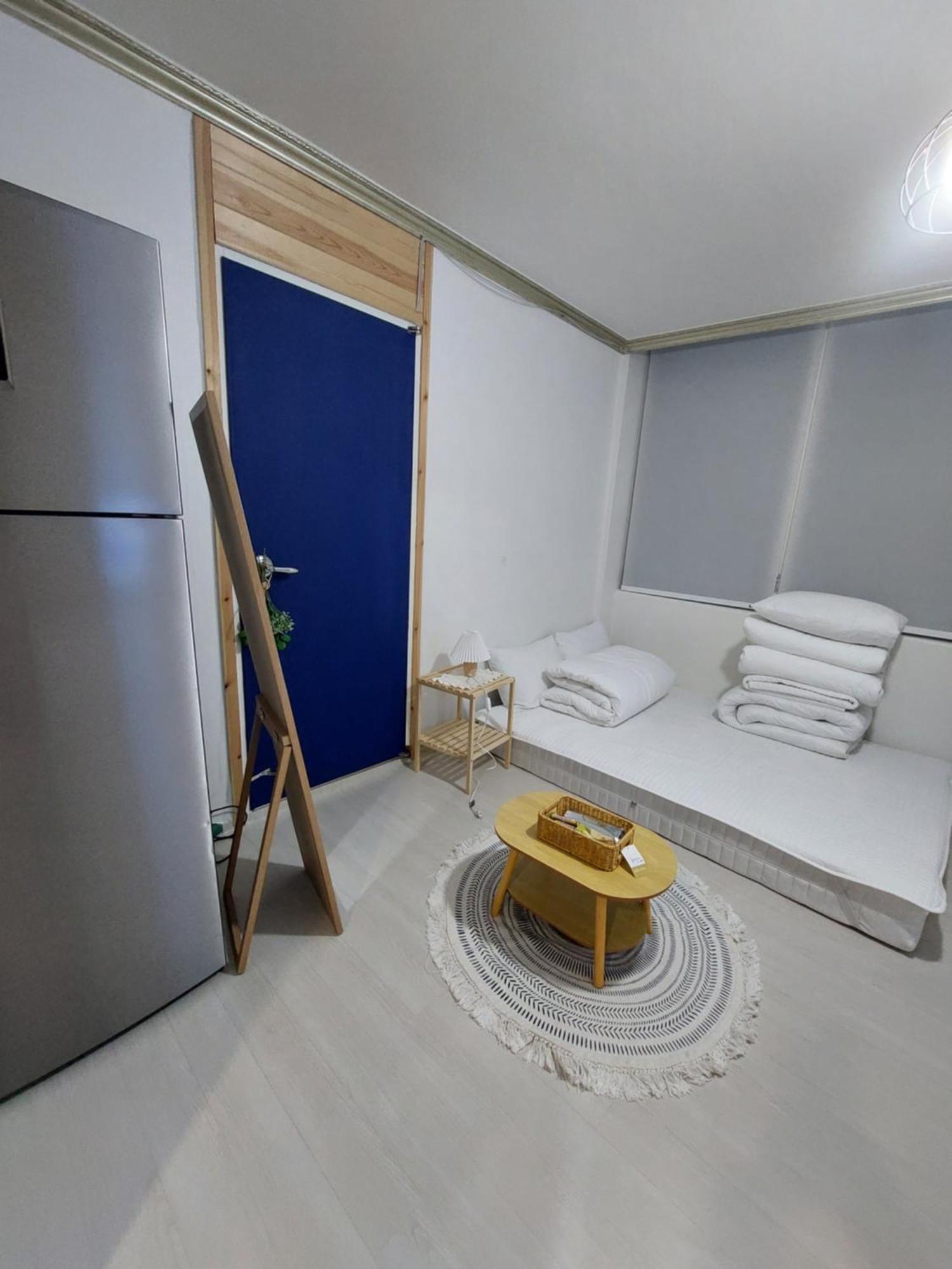 Blau Guesthouse Кёнджу Экстерьер фото