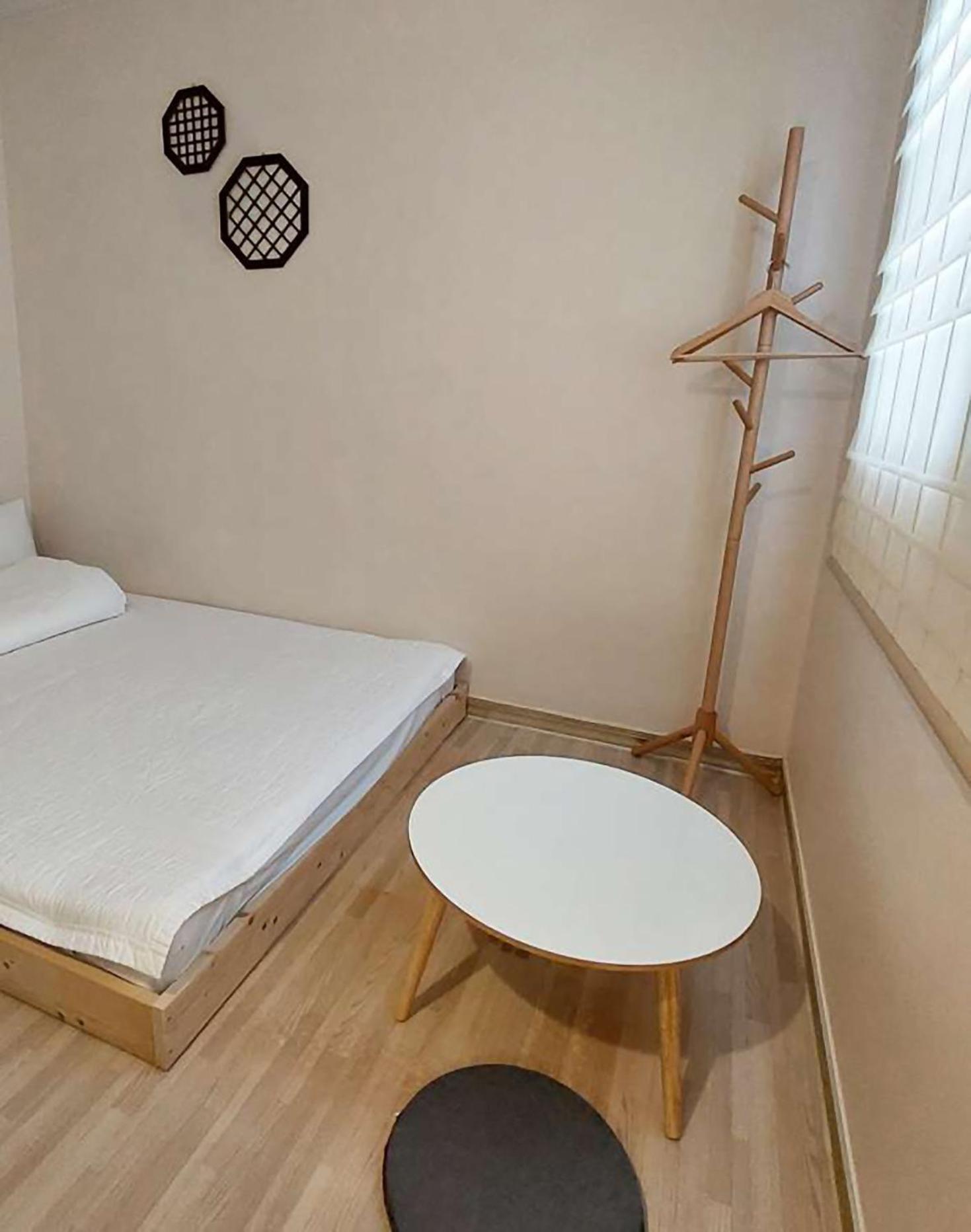 Blau Guesthouse Кёнджу Экстерьер фото
